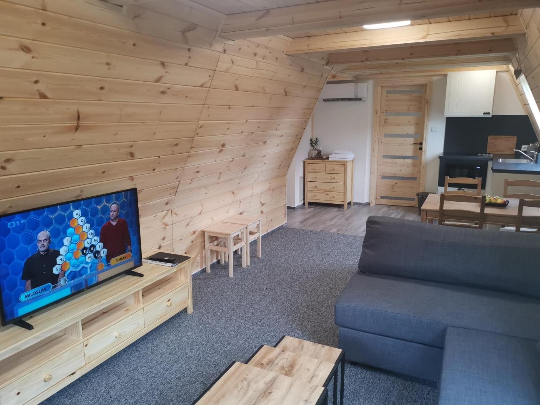 Pension Koliba Komorní Lhotka Exterior foto